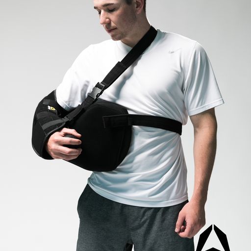 A man wearing shoulder immobilizer