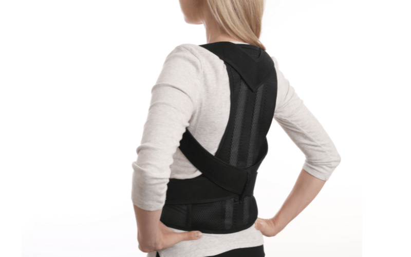 Metal Extension Back Brace Posture Corrector, Adjustable Thoracic Spinal  Brace Support Recover, for Kyphosis Hunch Relief, and Hunchback,S :  : Health & Personal Care